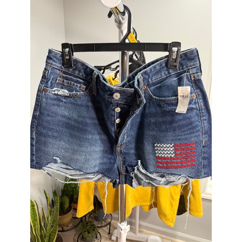 Old Navy Women's 12 Cut Off Frayed Embroidered Flag Button Fly NWT